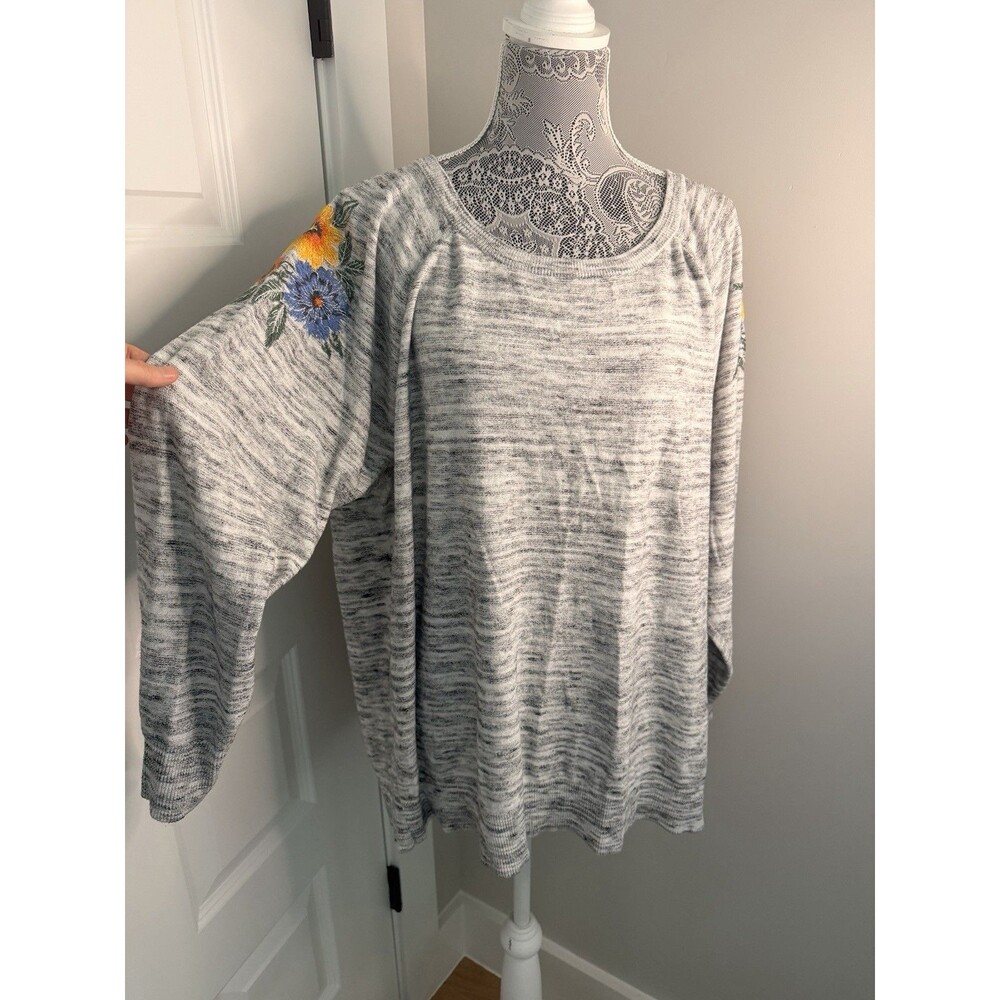 Torrid Long Sleeve Blouse Sweater Women Plus Size 4 4X Embroidered Pullover Boho